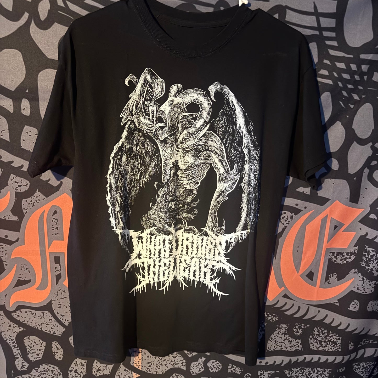 WHATDRIVESTHEWEAK - TEE (MEDIUM)