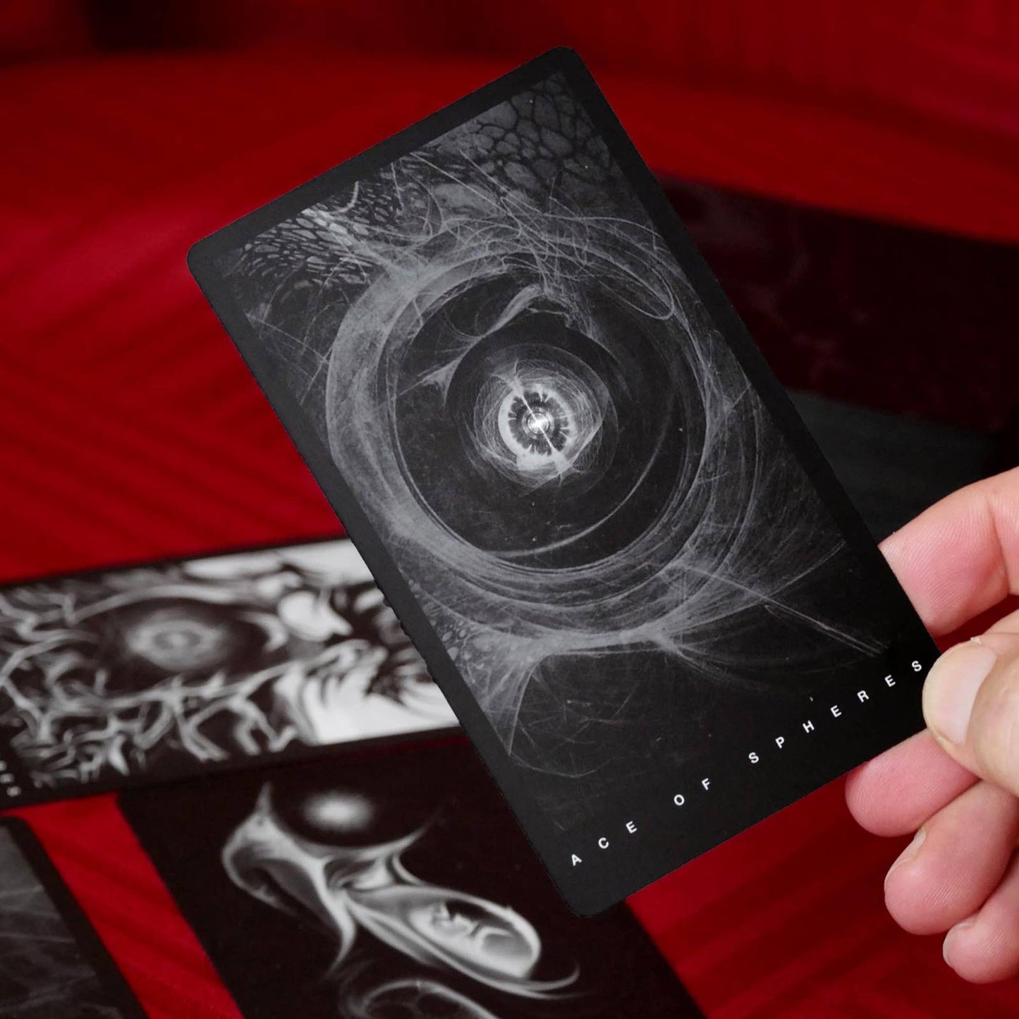 THE BLACK TAROT - MODERN TAROT CARDS DECK