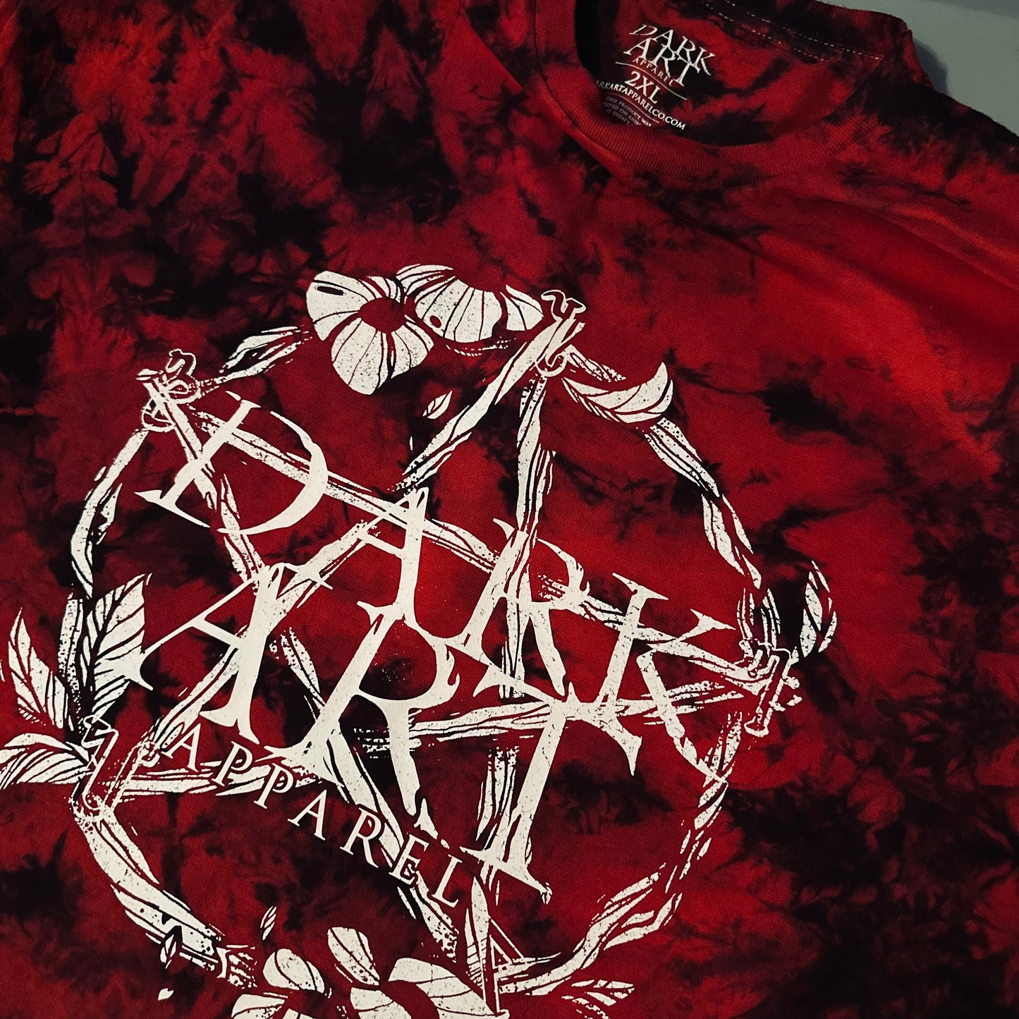 LOGO PENTAGRAM TEE