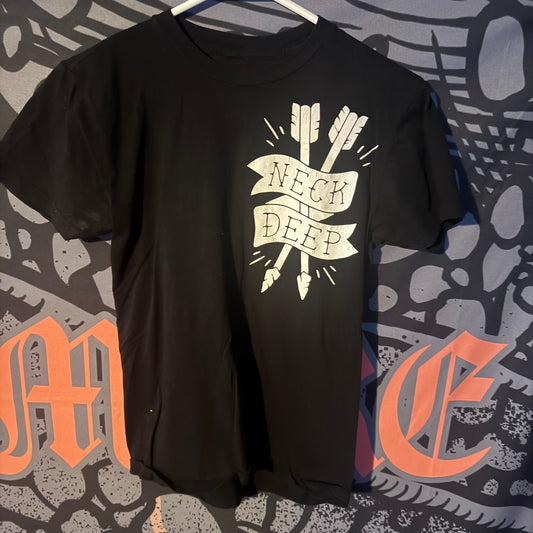 NECK DEEP - TEE (SMALL)