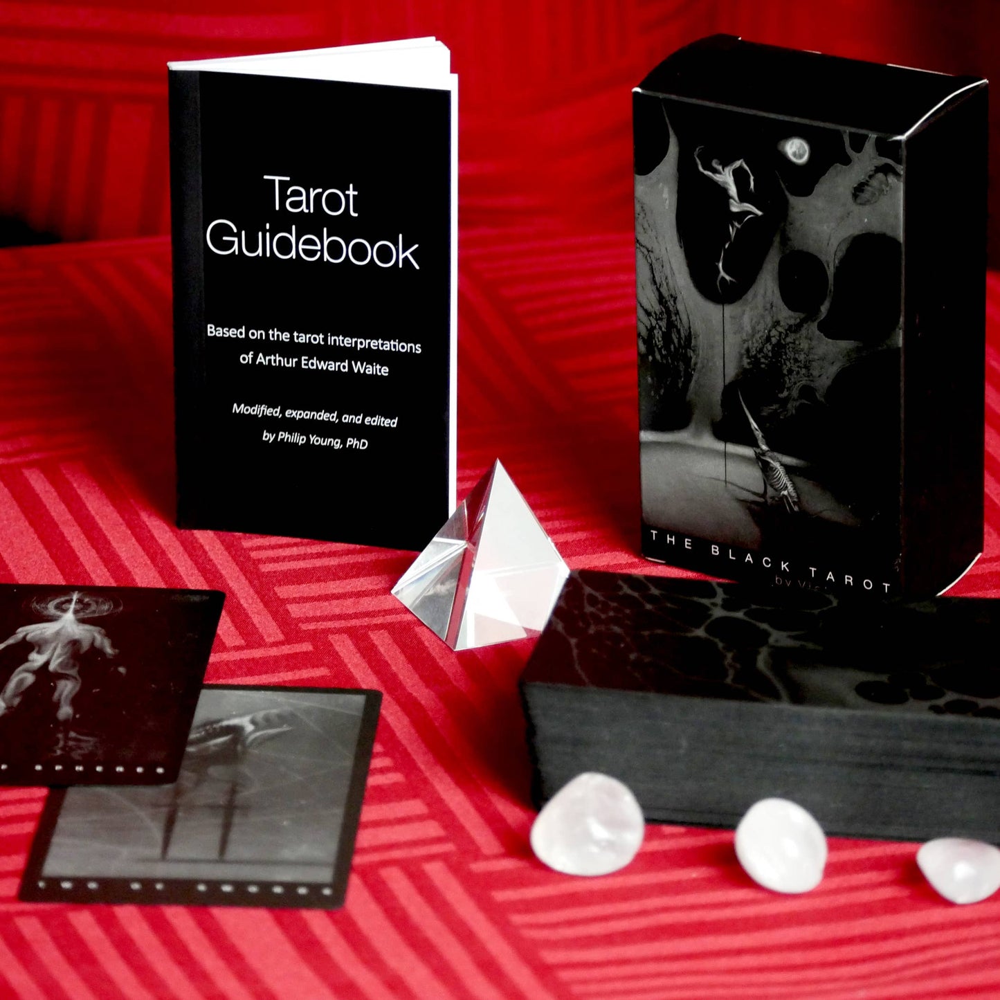 THE BLACK TAROT - MODERN TAROT CARDS DECK